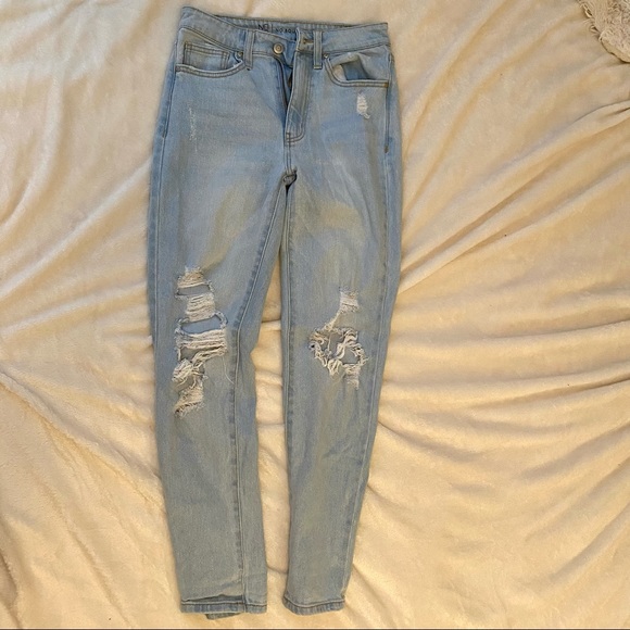 Ripped jeans - Picture 2 of 3